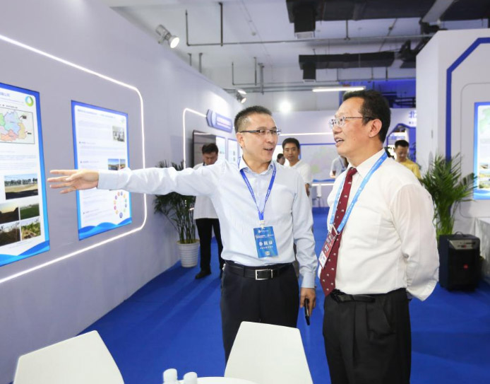 ���ݹ���-����ɼ�����,����Ʒ��ʵ��