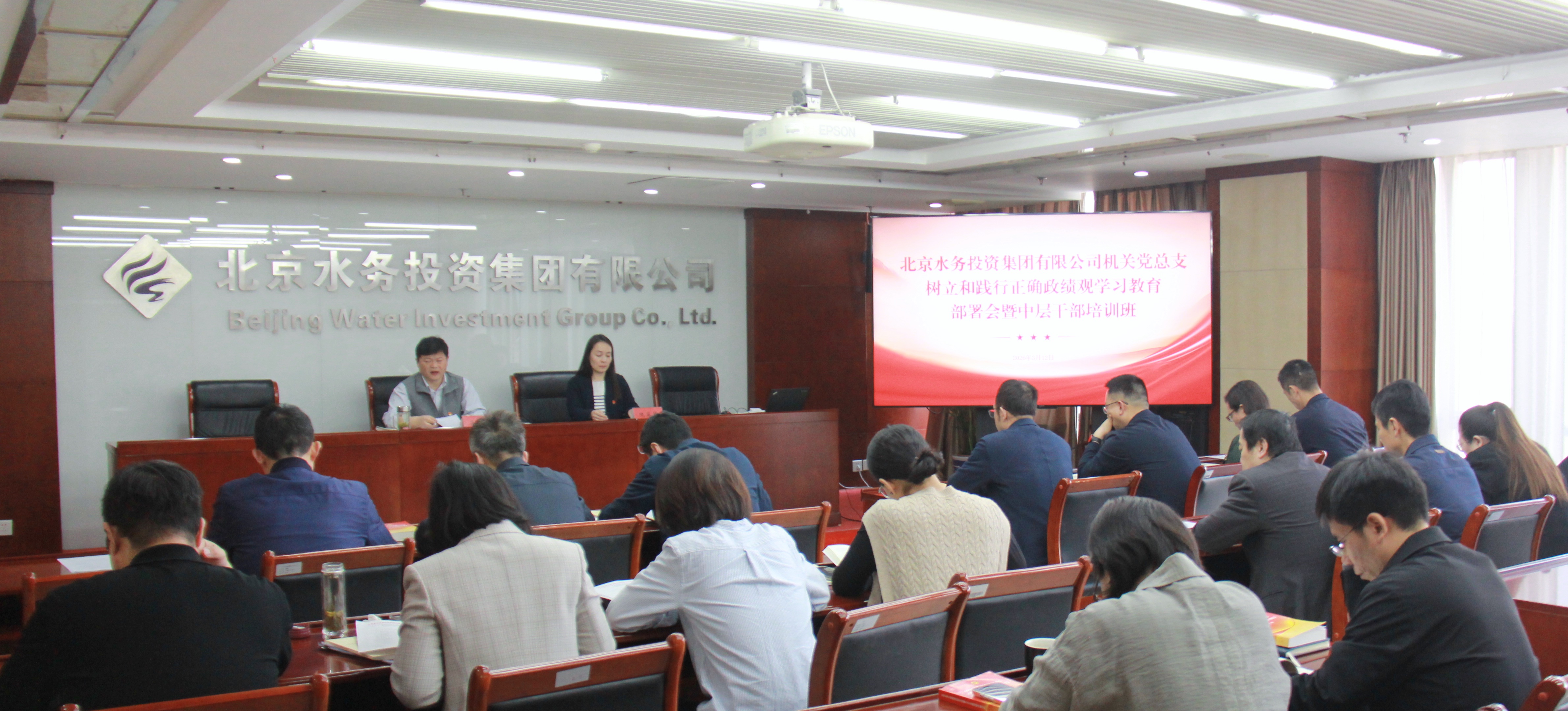 ˮͶ���Ż��ص���֧��֯�ٿ������ͼ���׼ȷ������ѧϰ�������Ż����в�ɲ���ѵ��